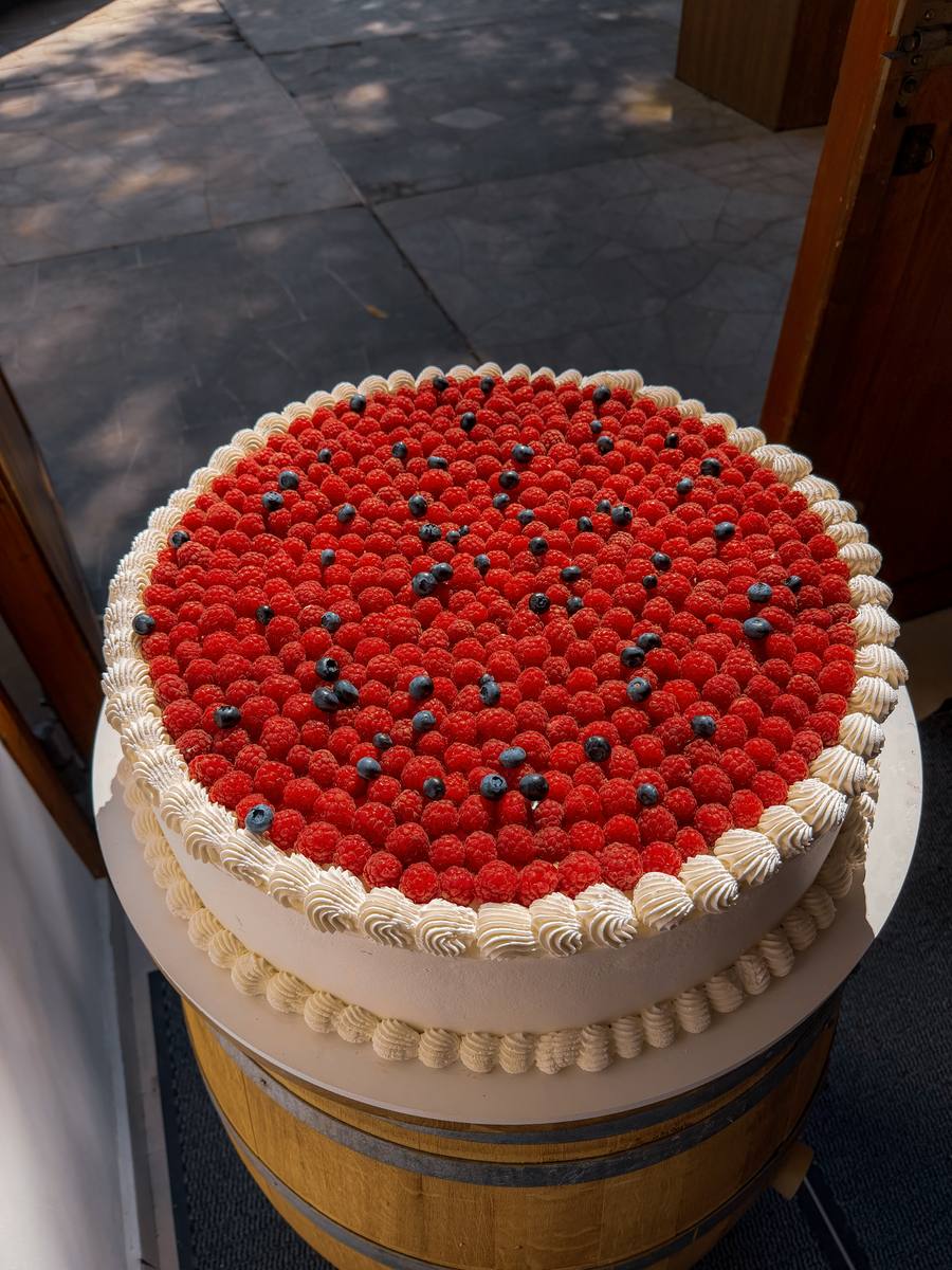 Tort na zamówienie Kocie Oczko